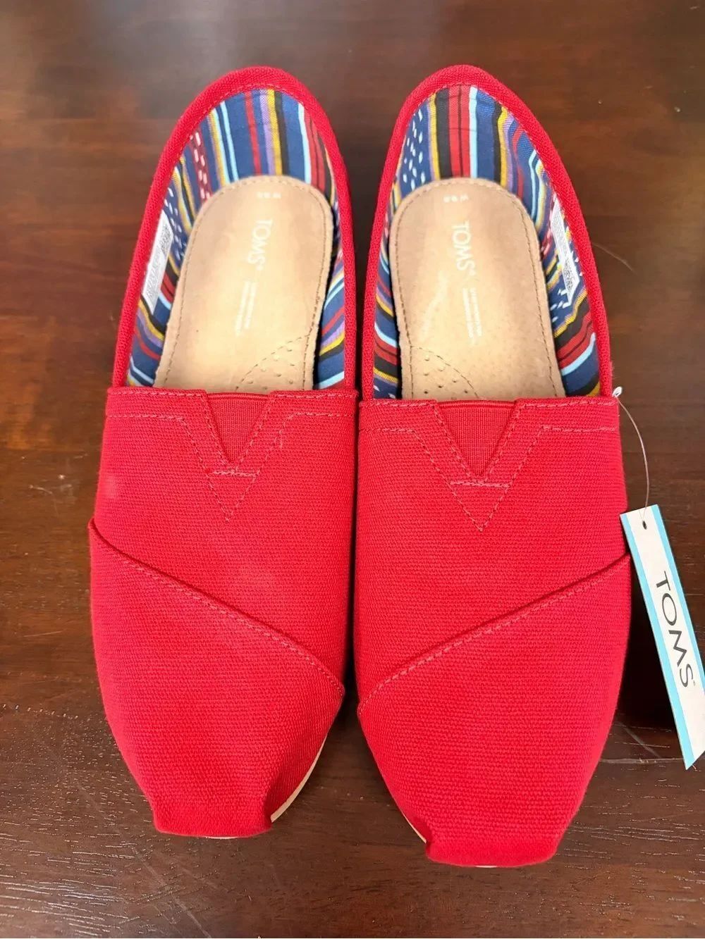 Tom’s red canvas Alpargata espadrilles size 9.5